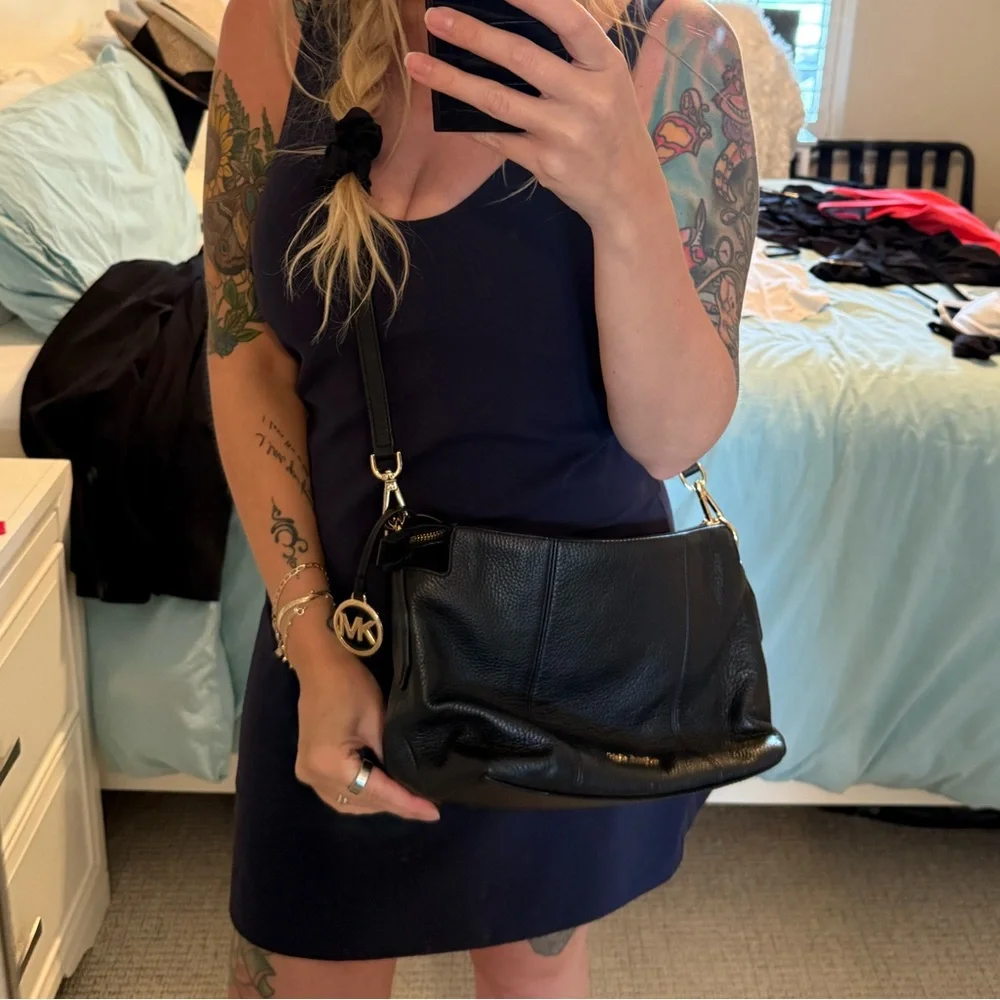 MICHAEL KORS | Brooke Convertible Shoulder Crossbody Leather Black Bag